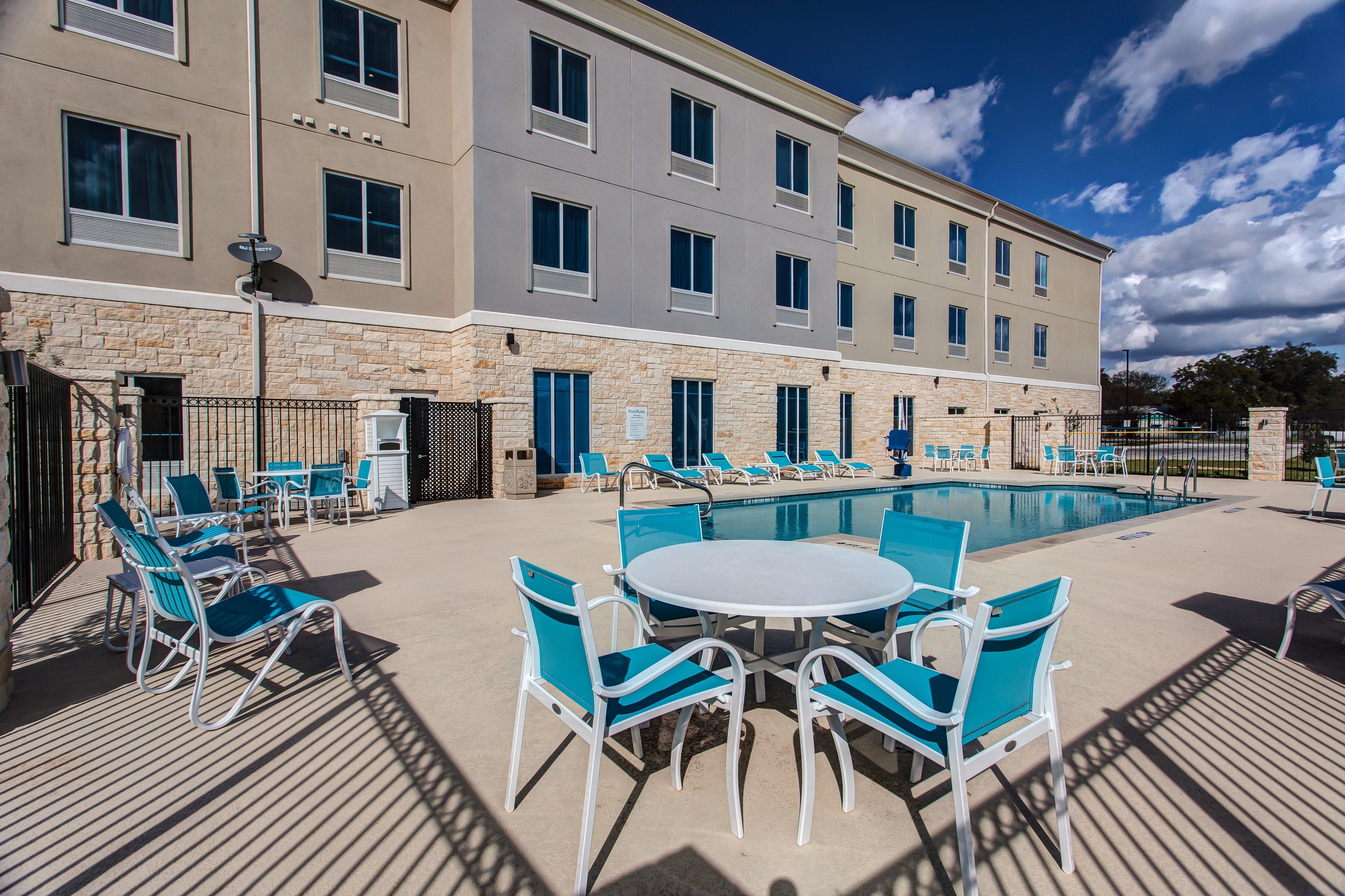 Holiday Inn Express & Suites Gatesville - N. Ft Hood By Ihg Екстер'єр фото